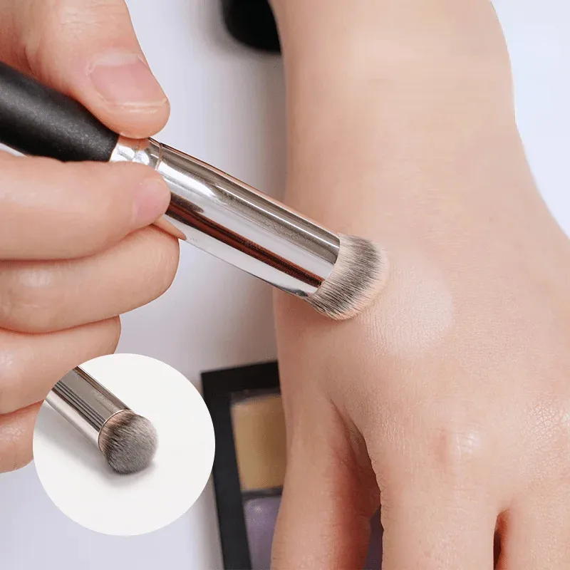 270 Concealer Brush, Flawless Foundation Eye Intense Face Makeup Brush, Premium Nose Contour Kabuki Blush Brush 2