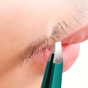 High-precision flat-tipped tweezers for hair beard and eyebrow with storage box unisex 1