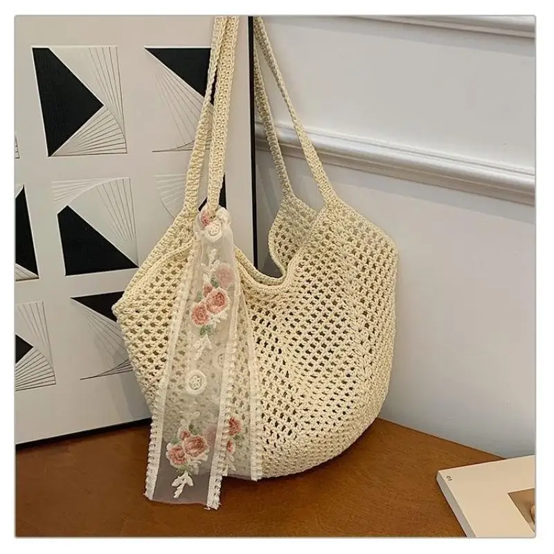 Woven Large Capacity Women's Shoulder Bag Handmade Perfect for Beach Adventures and Daily Essentials 6
