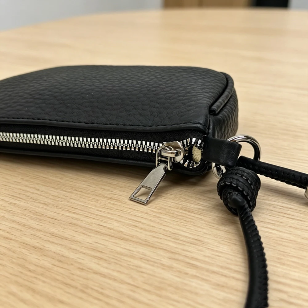 Simple, Fashionable, High-End Saddle Bag, New Niche, Casual, Versatile Crescent Bag, Mobile Phone Crossbody Bag 5