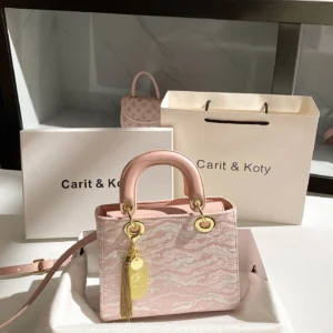 Sweet and Elegant Handheld Square Bag with Cute Pendant and Contrast Color 2025 Winter New in Handbags and Luxury Shoulder Bag 1