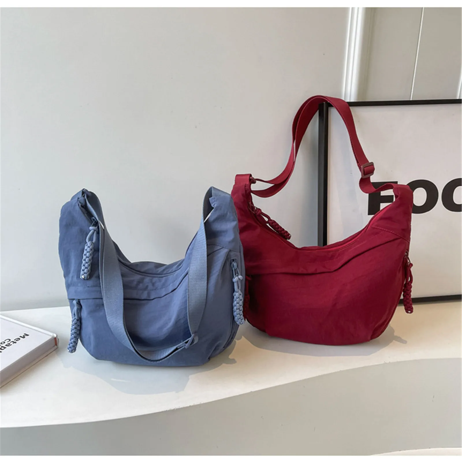 Crescent Bag For Women Men Nylon Crossbody Bags Multi-Pocket Shoulder Crossbody Bag Lightweight Nylon Dumpling Bag Trend Satchel 5