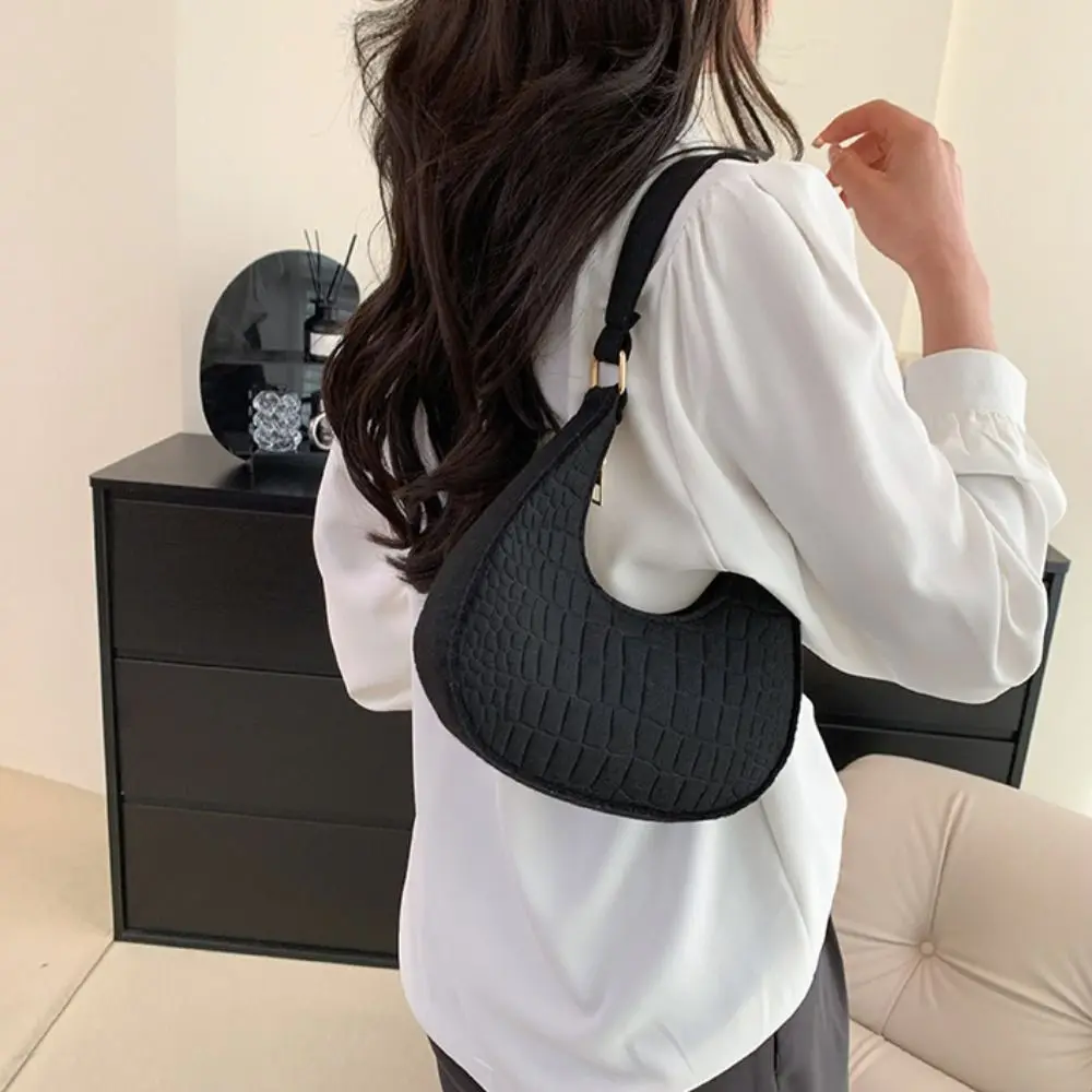 Print Crescent Moon Underarm Bag Shoulder Pouch Tote Bag Cloth Shoulder Bag Large Capacity Solid Color Felt Handbag Girls 2