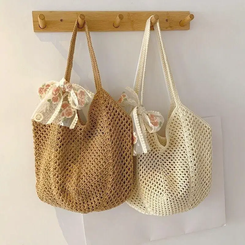 Woven Large Capacity Women's Shoulder Bag Handmade Perfect for Beach Adventures and Daily Essentials 3